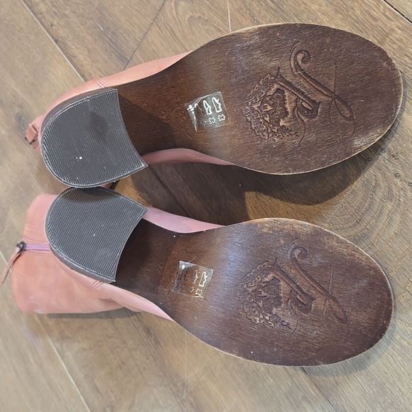 Free People Elle Block Heel Boots EUC - Picture 4 of 8